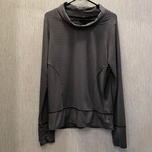 prAna Miren Cowl Neck L/S Grey/Black Pullover Yoga Top Sz Large. P64